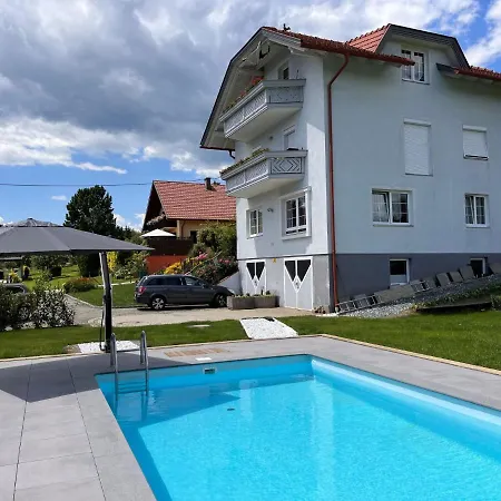 Frank-1 By Interhome Lägenhet